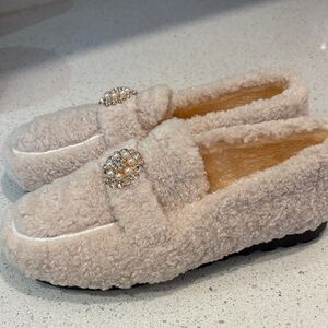 Cozy Cream UBEKEEN Loafers with lamb fur and Crystal Embellishment